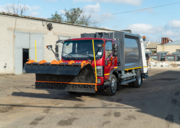 Сміттєвоз заднього завантаження  ВЛІВ МІНІ 10-12 JC N120