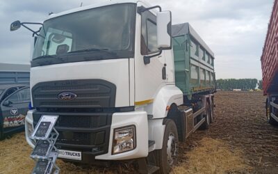 Завод спецтехніки VIVA представив зерновоз-самоскид VIVA CB SK FORD 3542 із трьохстороннім розвантаженням
